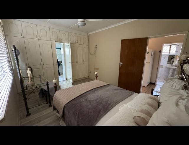 4 BEDROOM FREESTANDING FOR SALE IN ORIENT HEIGHTS